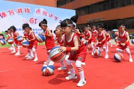 勇士官宣库里伤情：骨盆挫伤无结构性损伤 将于下周二重新评估